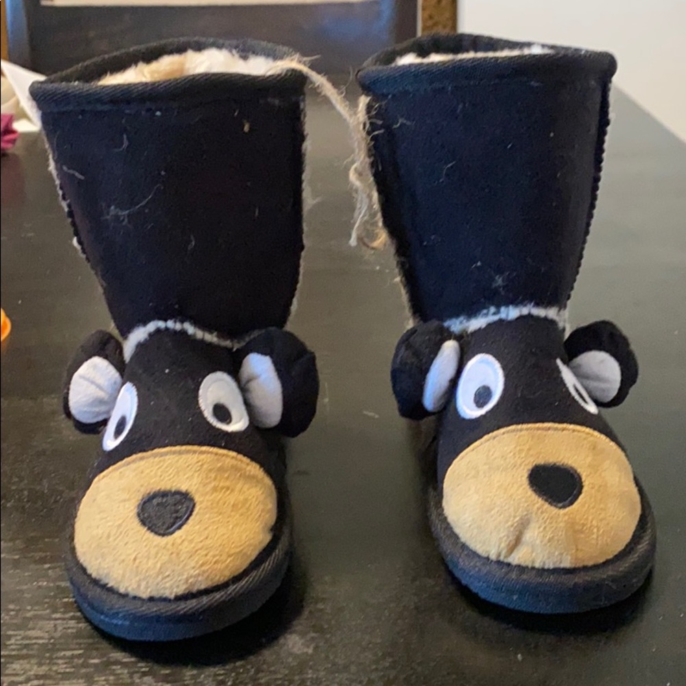 Brand new bear boots. Ugg like.